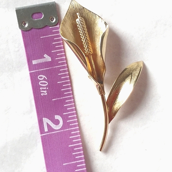 1960s GF LILY PIN BROOCH - SIGNED ROYLN GOLD-FILLED - Picture 5 of 6